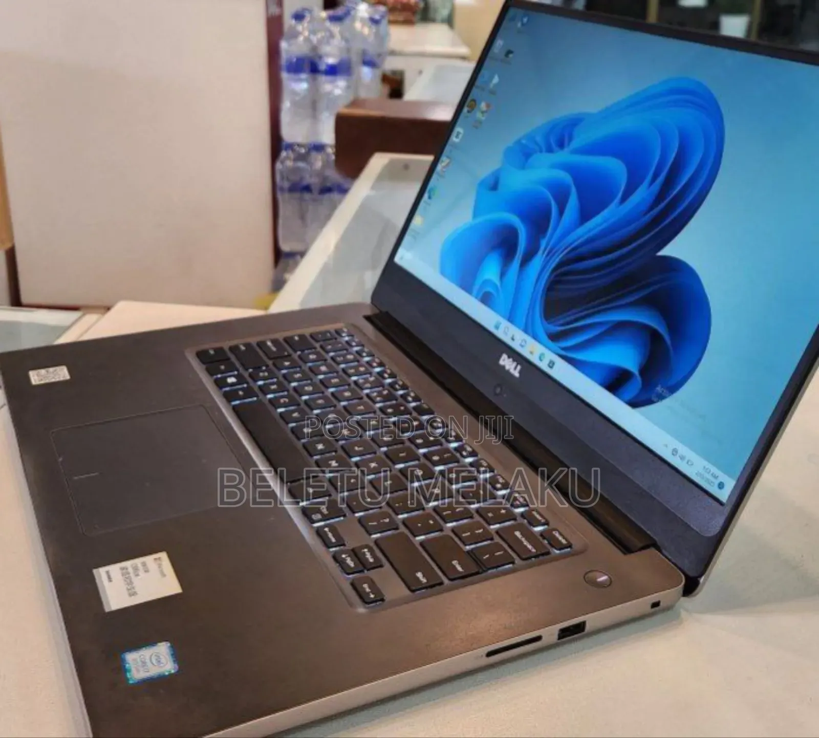 New Laptop Dell Inspiron 15 16GB Intel Core I7 HDD+SSD 750GB