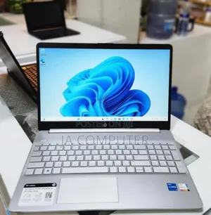 Photo - New Laptop HP Stream Notebook 16GB Intel Core I5 SSD 512GB