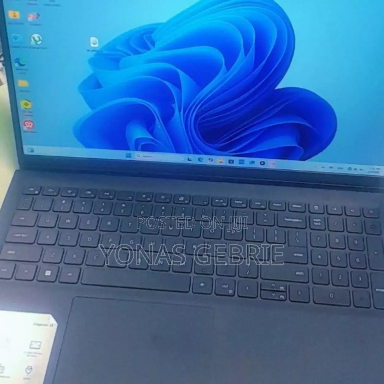 New Laptop Dell Inspiron 15 8GB Intel Core I3 SSD 512GB