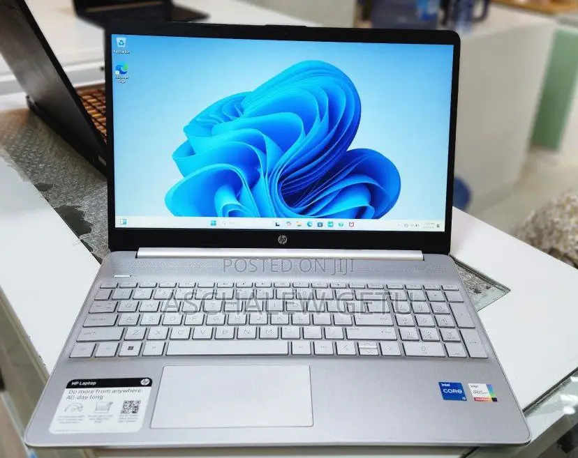 New Laptop HP Stream Notebook 16GB Intel Core I7 SSD 512GB