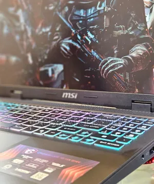 New Laptop MSI Crosshair 17 16GB Intel Core I7 SSD 1T