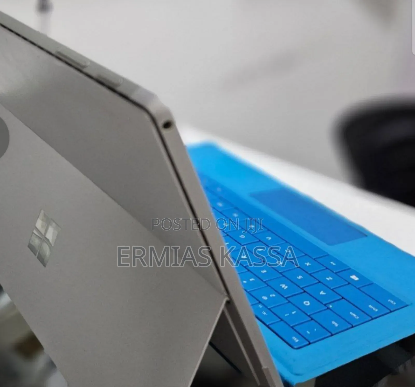 New Laptop Microsoft Surface Pro 7 8GB Intel Core I5 SSD 128GB