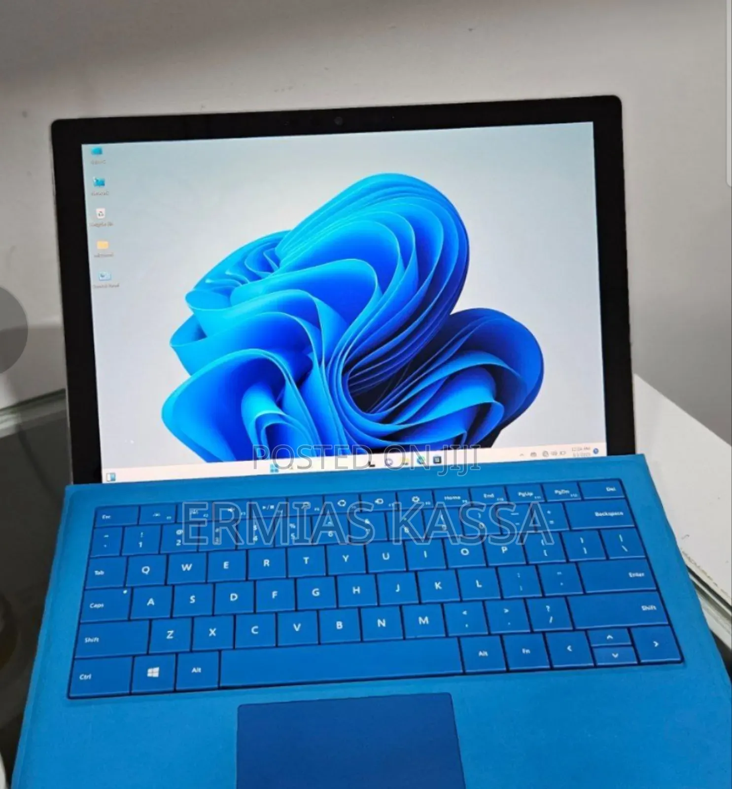 New Laptop Microsoft Surface Pro 7 8GB Intel Core I5 SSD 128GB