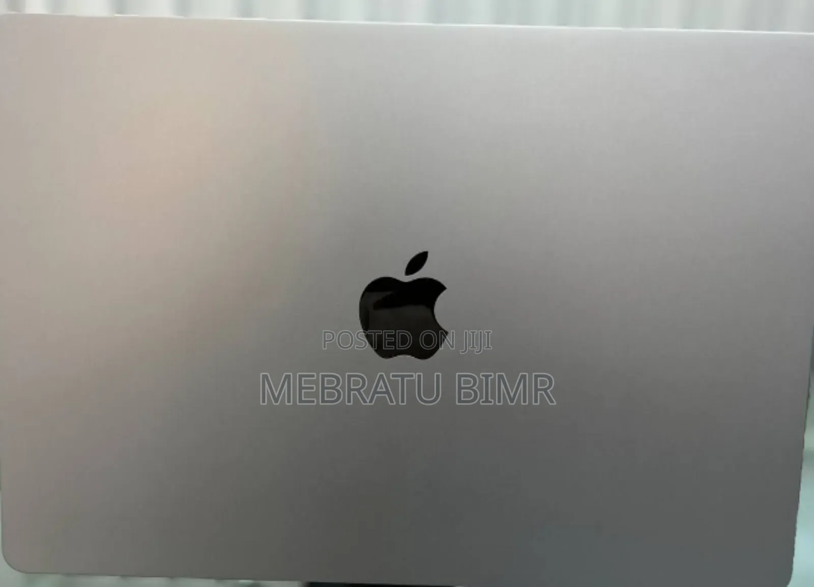New Laptop Apple MacBook Air 2024 M3 15-Inch 8GB Apple M3 SSD 256GB