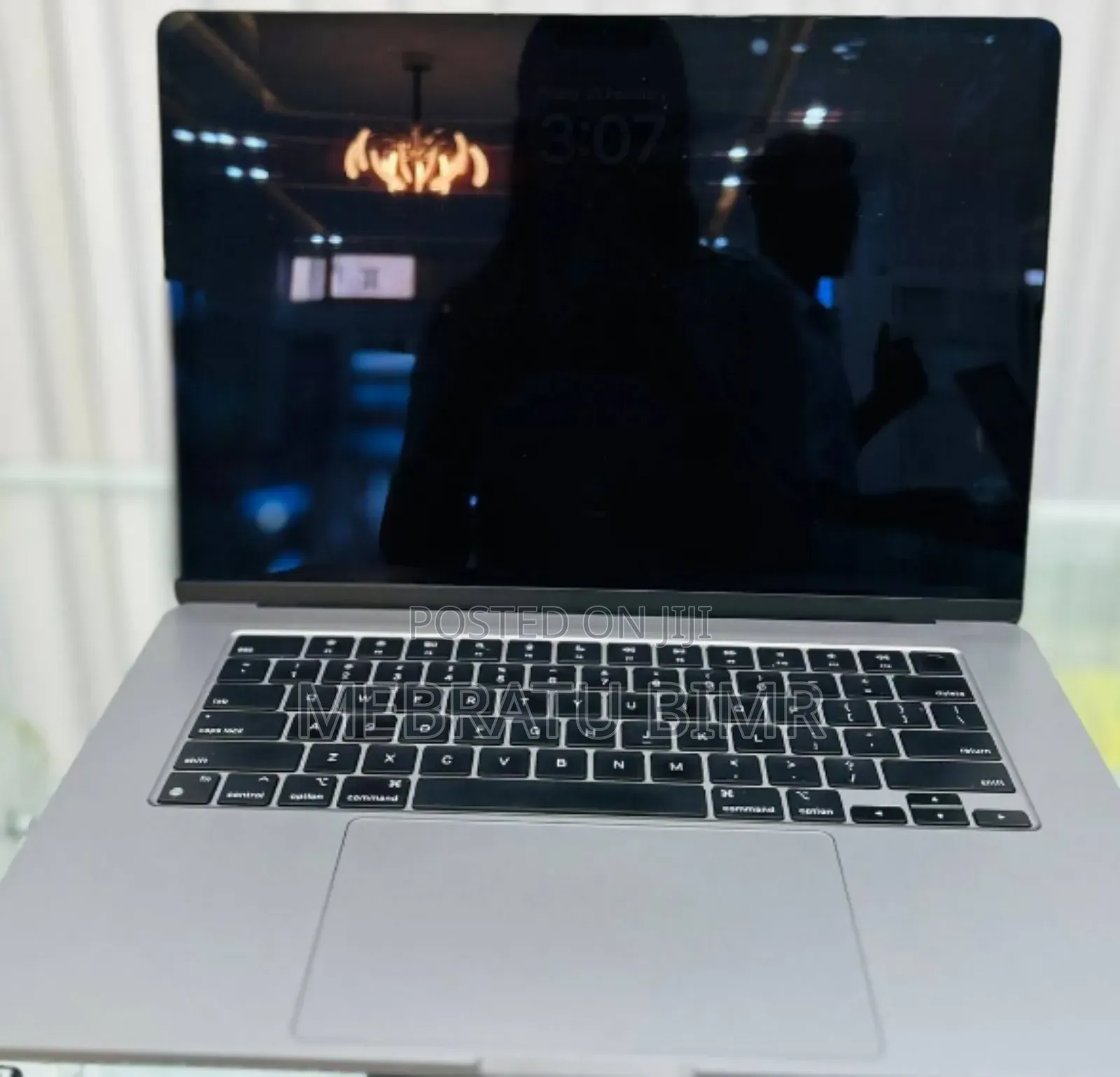 New Laptop Apple MacBook Air 2024 M3 15-Inch 8GB Apple M3 SSD 256GB