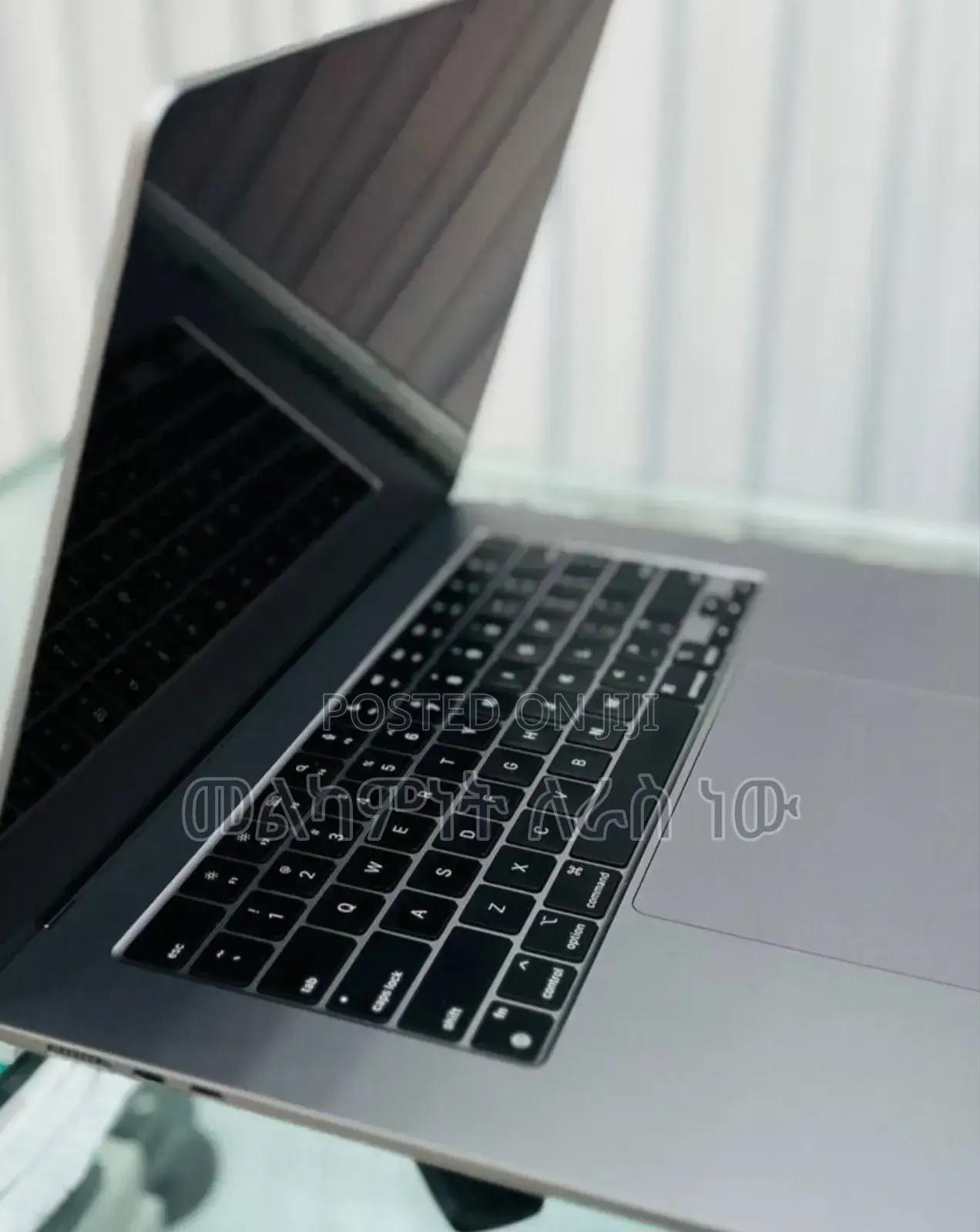 New Laptop Apple MacBook Air 2024 M3 15-Inch 8GB Apple M3 SSD 256GB