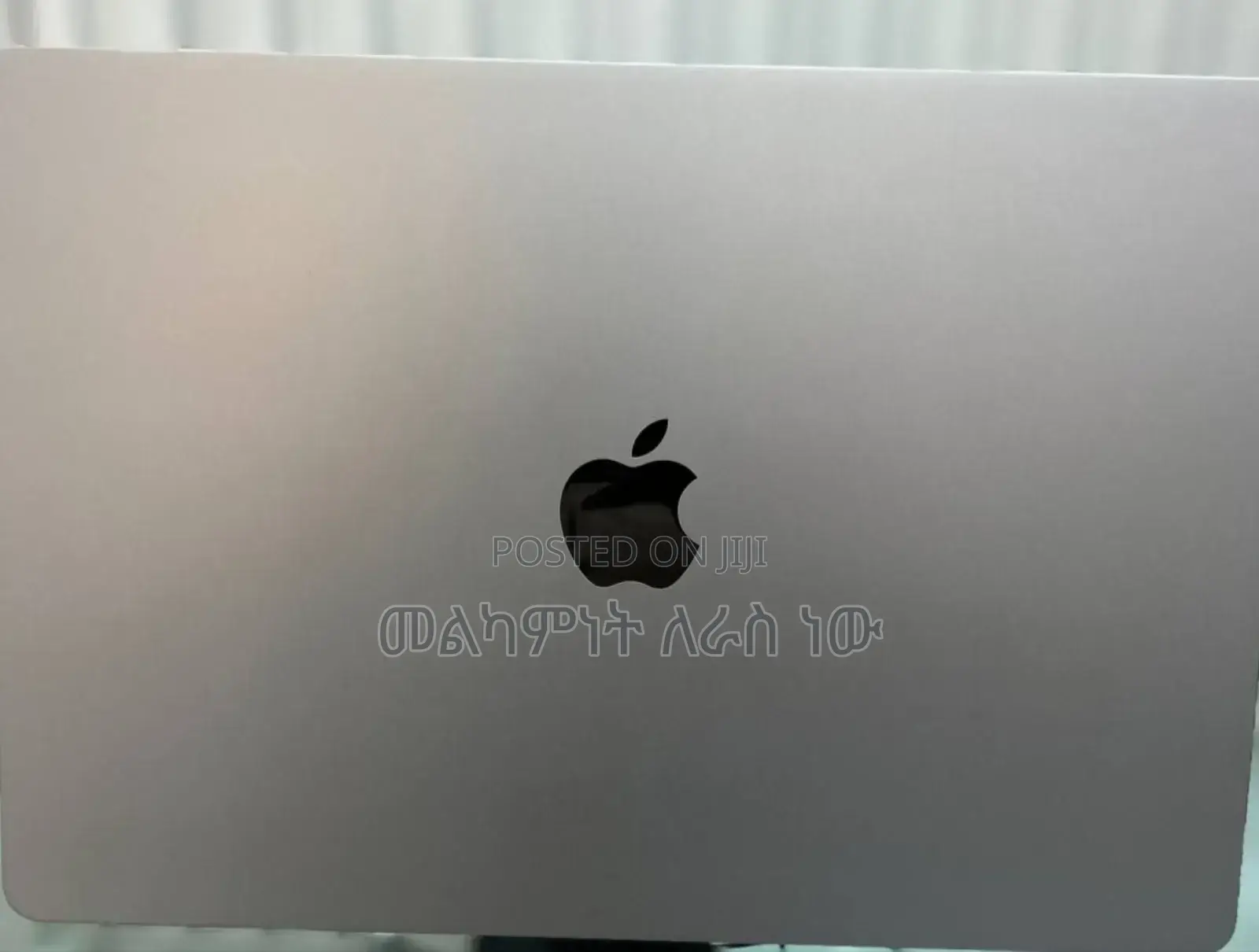 New Laptop Apple MacBook Air 2024 M3 15-Inch 8GB Apple M3 SSD 256GB