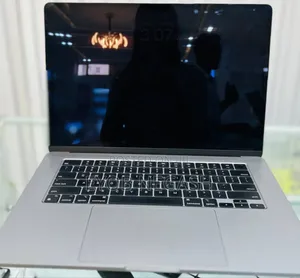 New Laptop Apple MacBook Air 2024 M3 13-Inch 8GB Apple M3 SSD 256GB