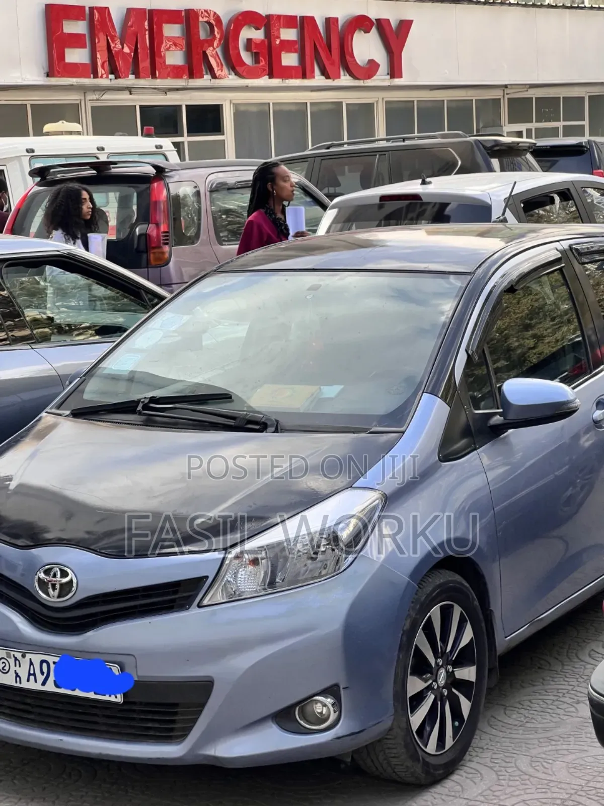 Toyota Yaris L Hatchback 5dr 2012 Blue