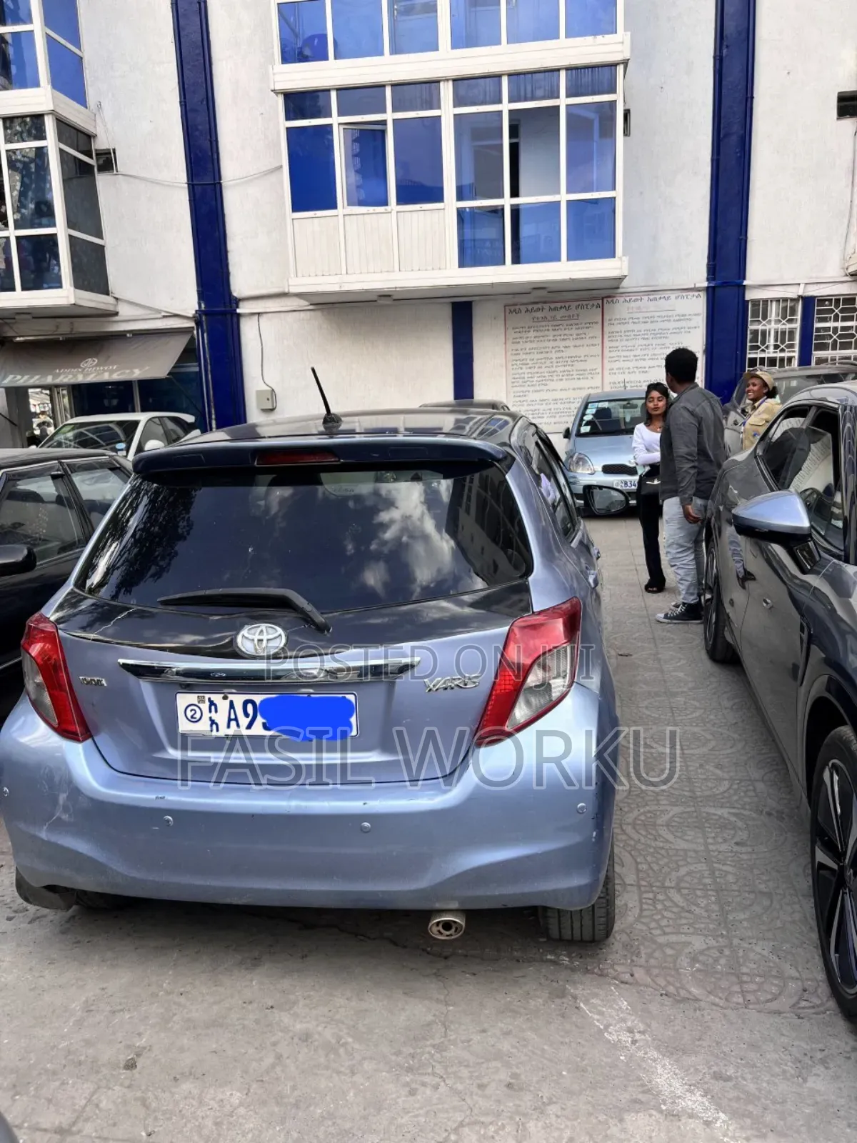 Toyota Yaris L Hatchback 5dr 2012 Blue