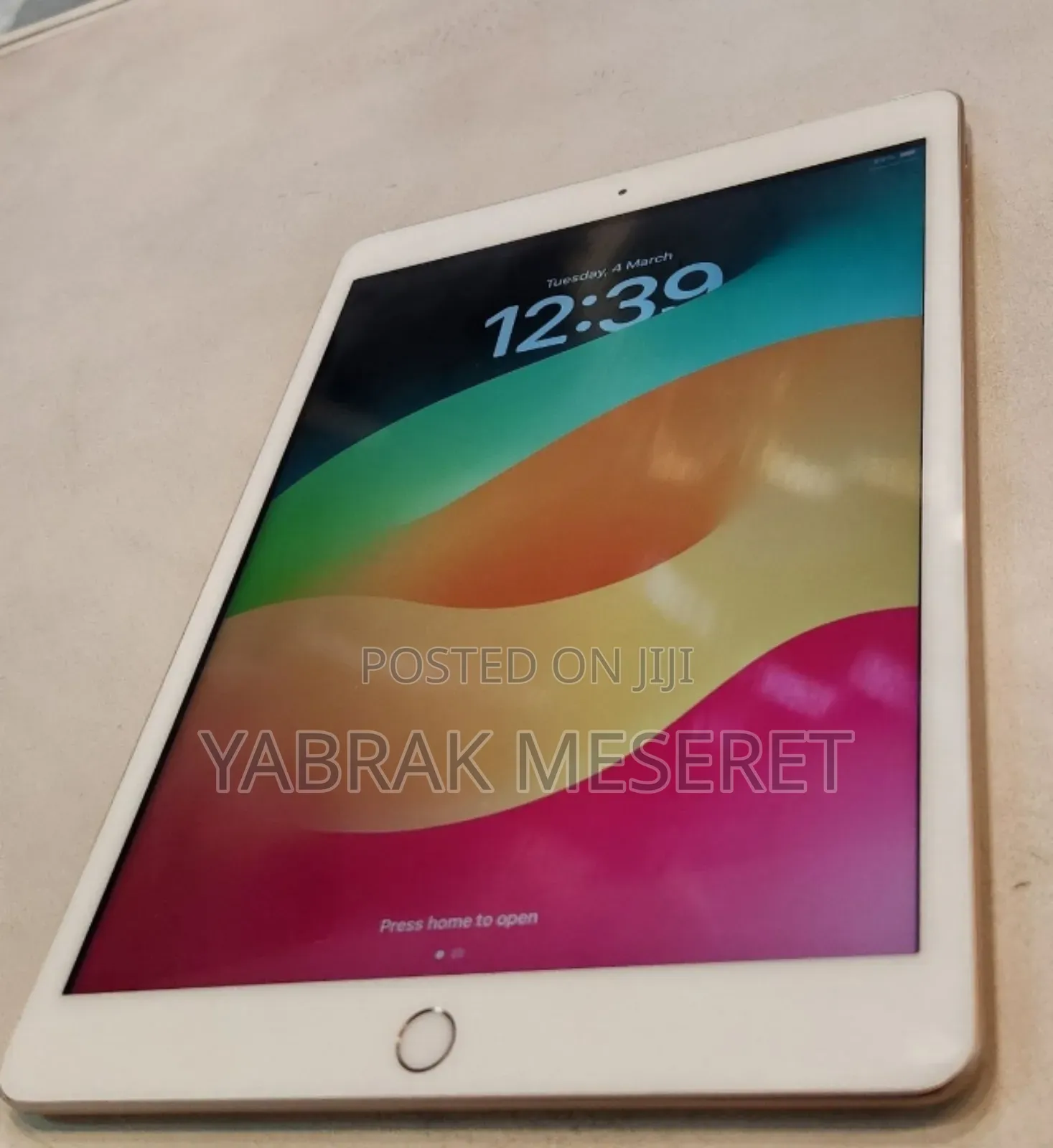 New Apple iPad 10.2 (2021) 128 GB Silver