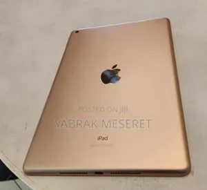 New Apple iPad 10.2 (2021) 128 GB Silver