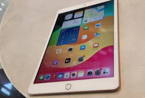 New Apple iPad 10.2 (2021) 128 GB Silver