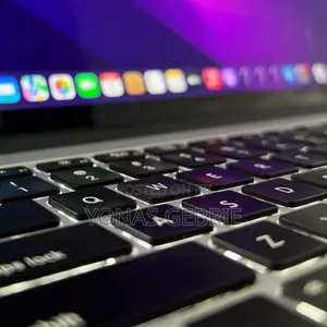 New Laptop Apple MacBook Pro 2015 16GB Intel Core I7 SSD 512GB