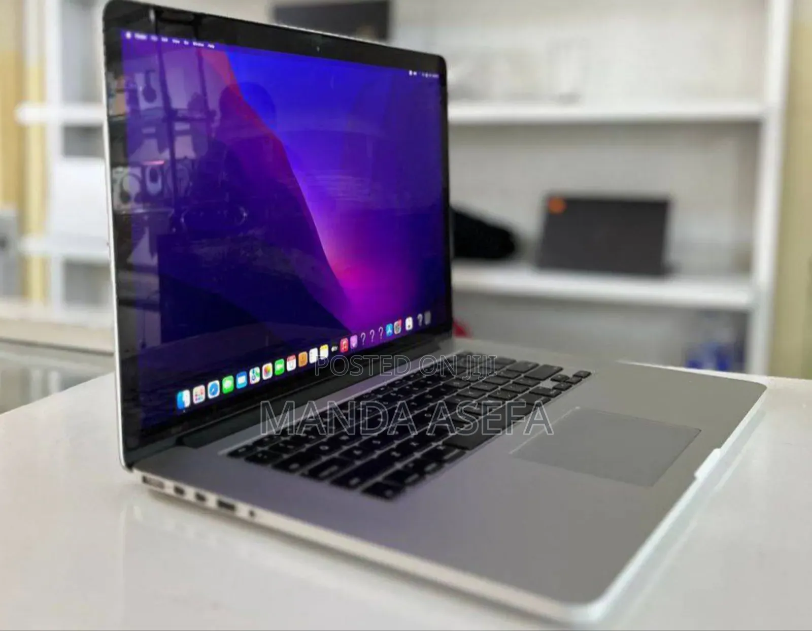 New Laptop Apple MacBook Pro 2015 16GB Intel Core I7 SSD 512GB