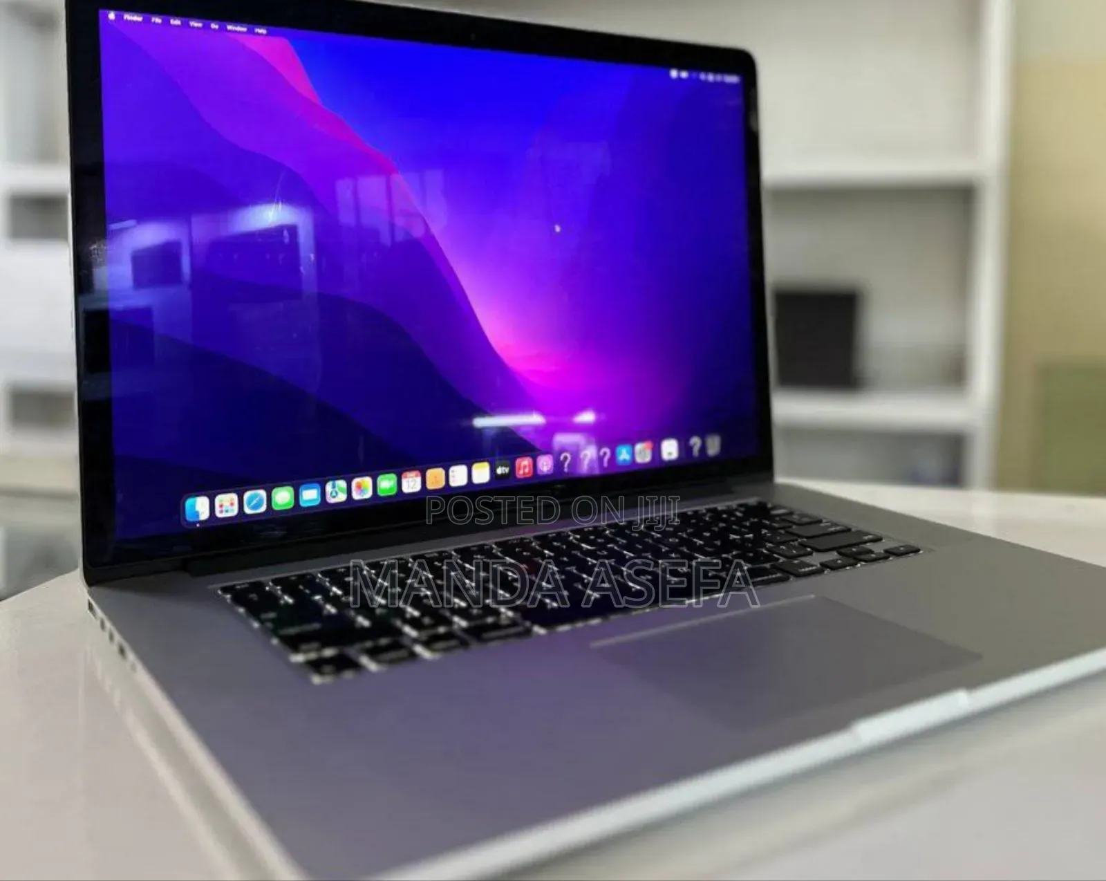 New Laptop Apple MacBook Pro 2015 16GB Intel Core I7 SSD 512GB