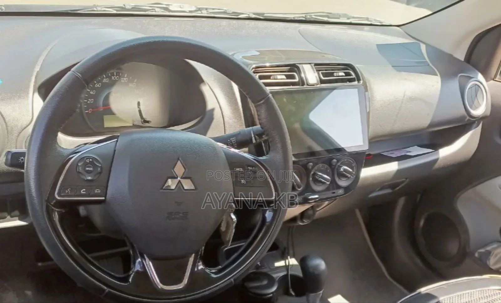 Mitsubishi Attrage 2022 White