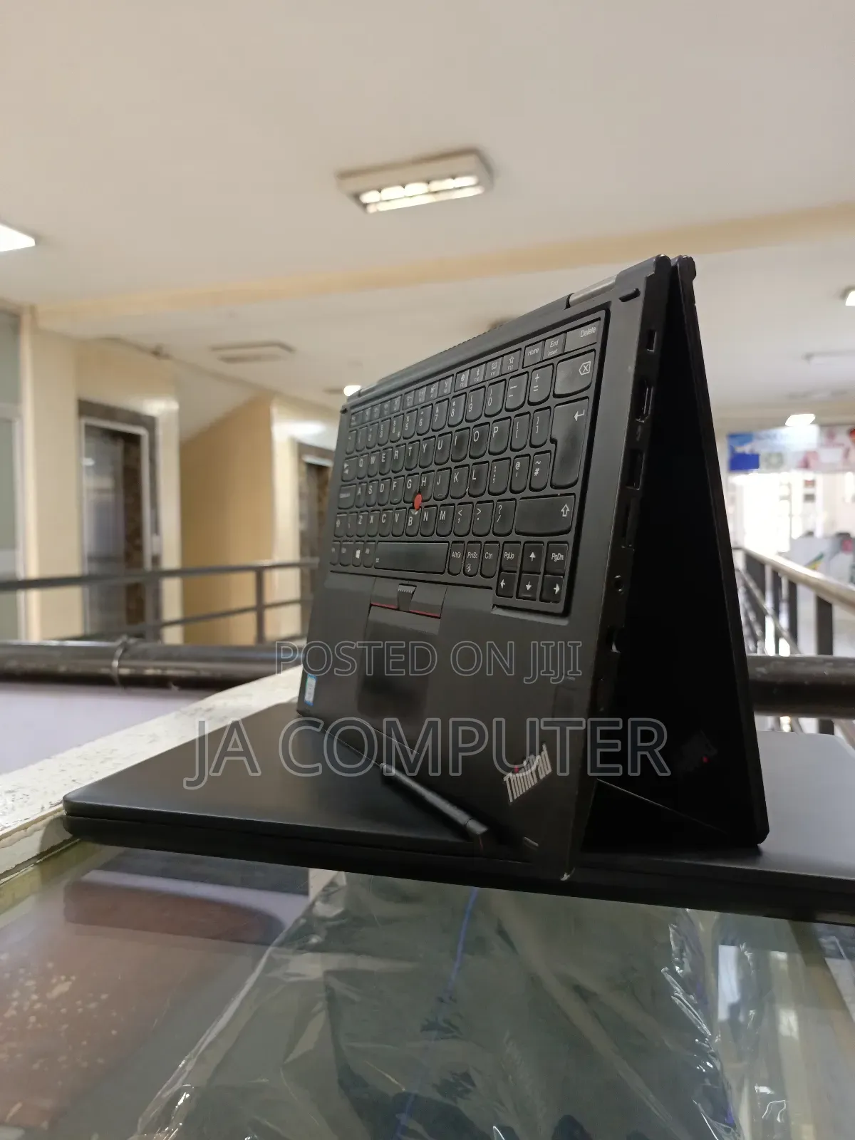 New Laptop Lenovo ThinkPad Yoga 370 16GB Intel Core I5 SSD 512GB