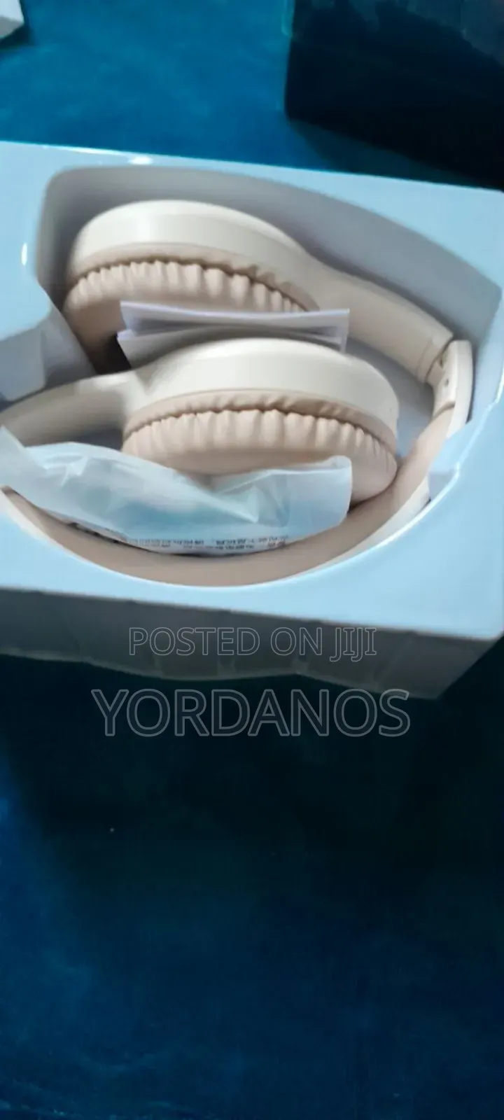 Lenovo Th30 Wireless Headphone