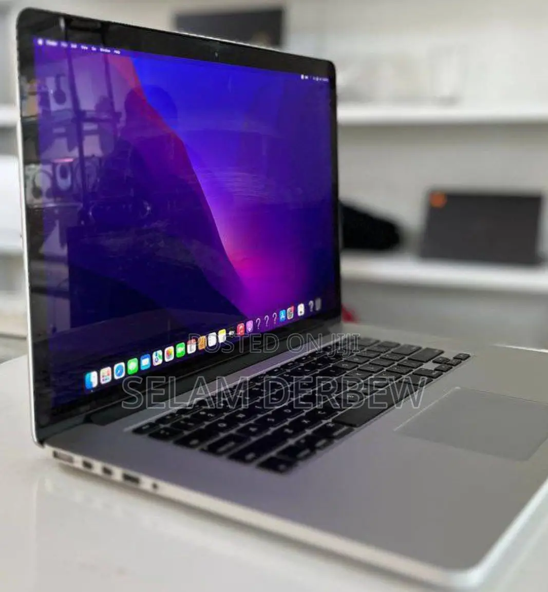 New Laptop Apple MacBook Pro 2015 16GB Intel Core I7 SSD 512GB