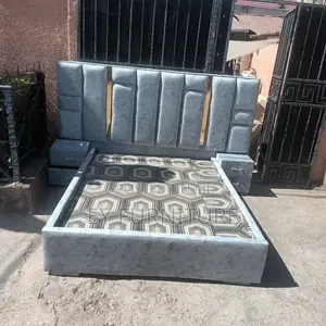 አልጋ የራስጌው ስፋት 2.44 የሆነ Bed