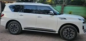 Photo - Nissan Patrol 2023 White