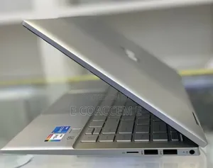 New Laptop HP 8GB Intel Core I5 SSD 512GB