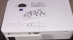 Sony Projector
Model Name VPL-Dx221