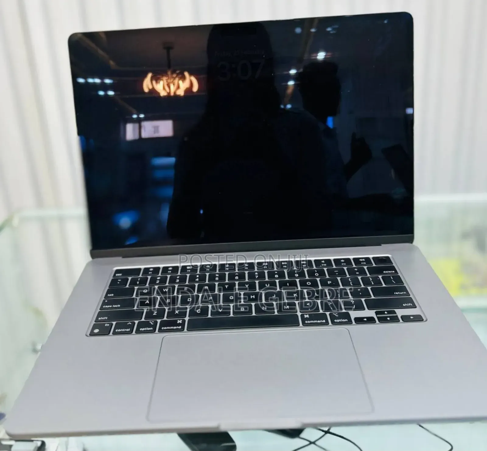 New Laptop Apple MacBook Air 2024 M3 15-Inch 8GB Apple M3 SSD 512GB