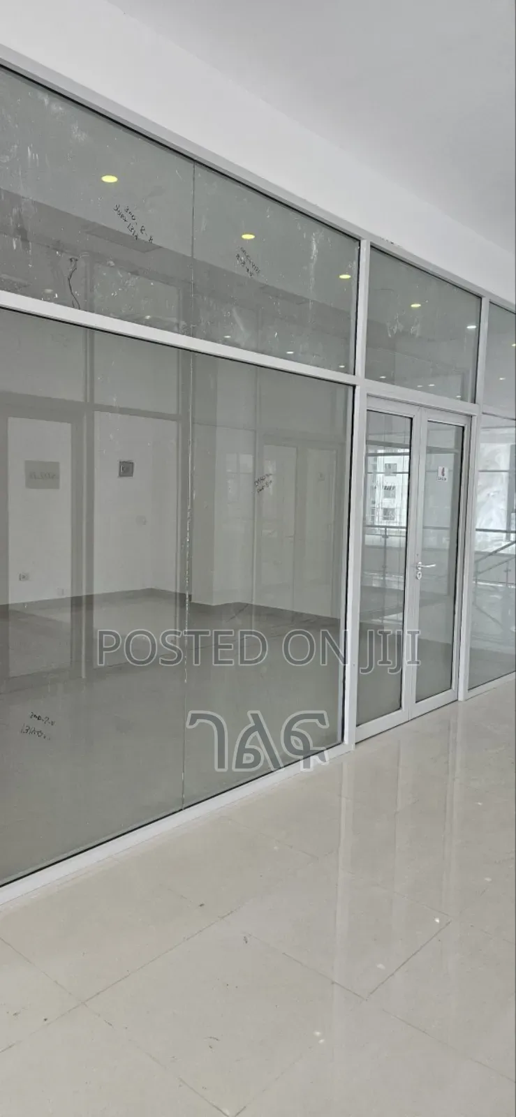 የሚሸጥ 100% የተጠናቀቀ ሱቅ ቦሌ ቡልቡላ ላይ