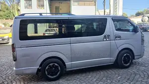 Toyota HiAce 2007 Silver