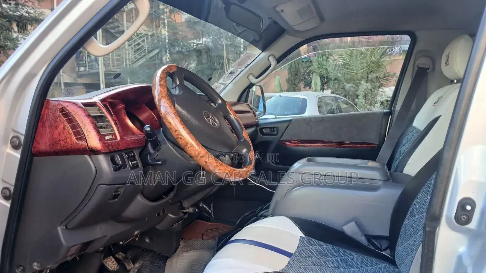 Toyota HiAce 2007 Silver