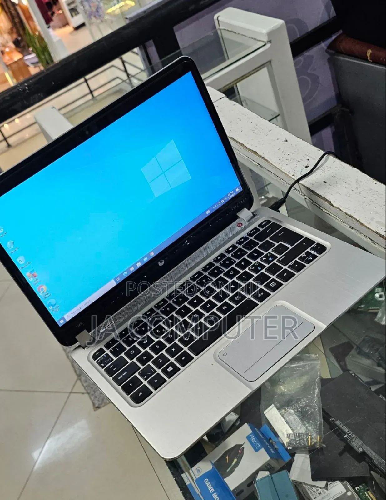 Laptop HP Spectre 4GB Intel Core I5 SSD 128GB