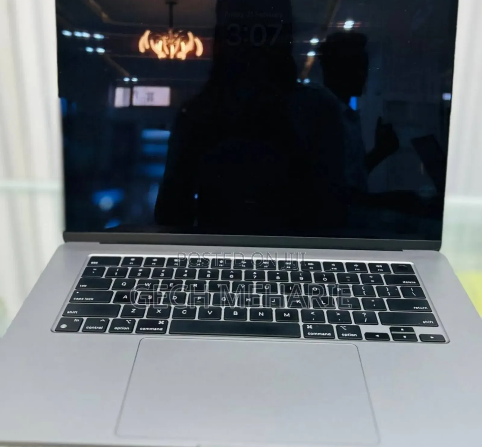 New Laptop Apple MacBook Air 2024 M3 15-Inch 8GB Apple M3 SSD 256GB