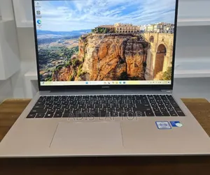 New Laptop Huawei MateBook X Pro 16GB Intel Core I7 SSD 512GB