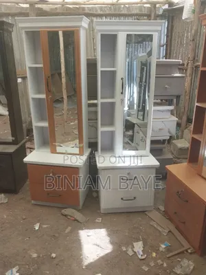 Photo - በጥራት የተሰራ ድረስንግ ቴብል