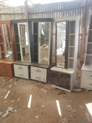 በጥራት የተሰራ ድረስንግ ቴብል