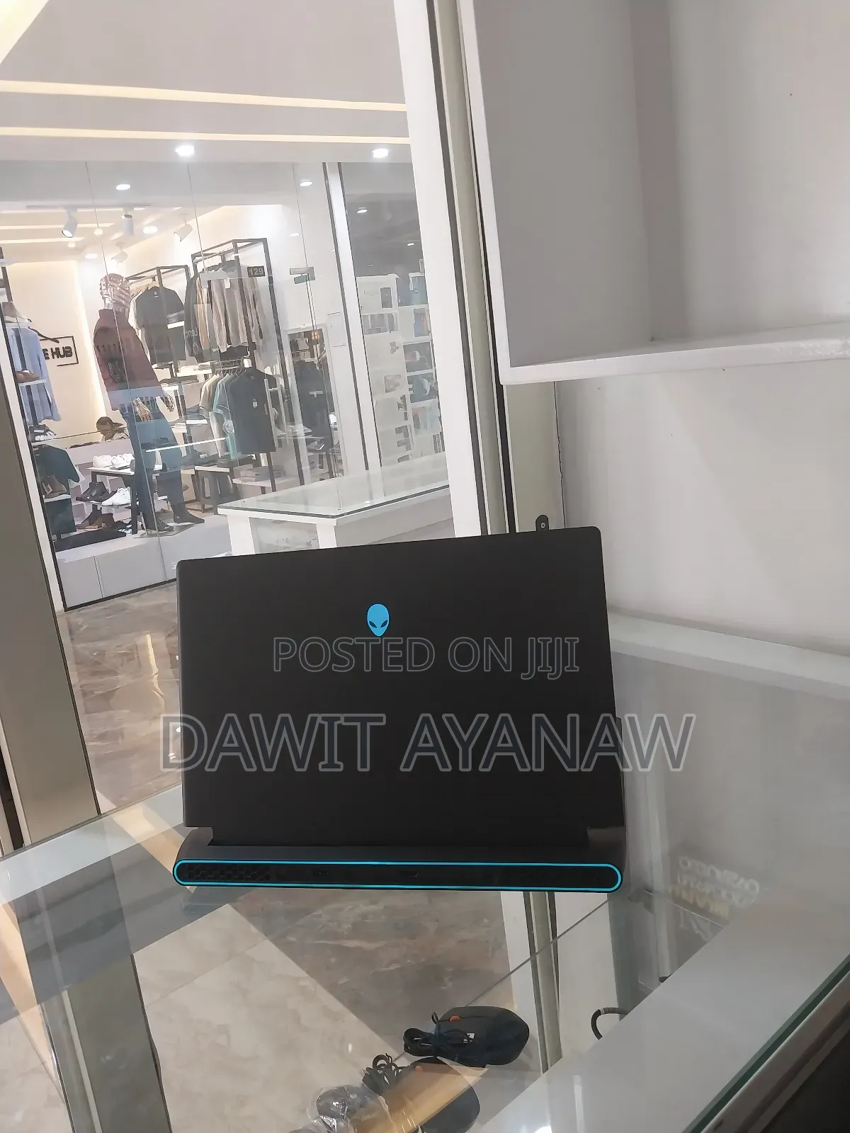 New Laptop Dell Alienware 15 R2 16GB AMD Ryzen 7 SSD 512GB