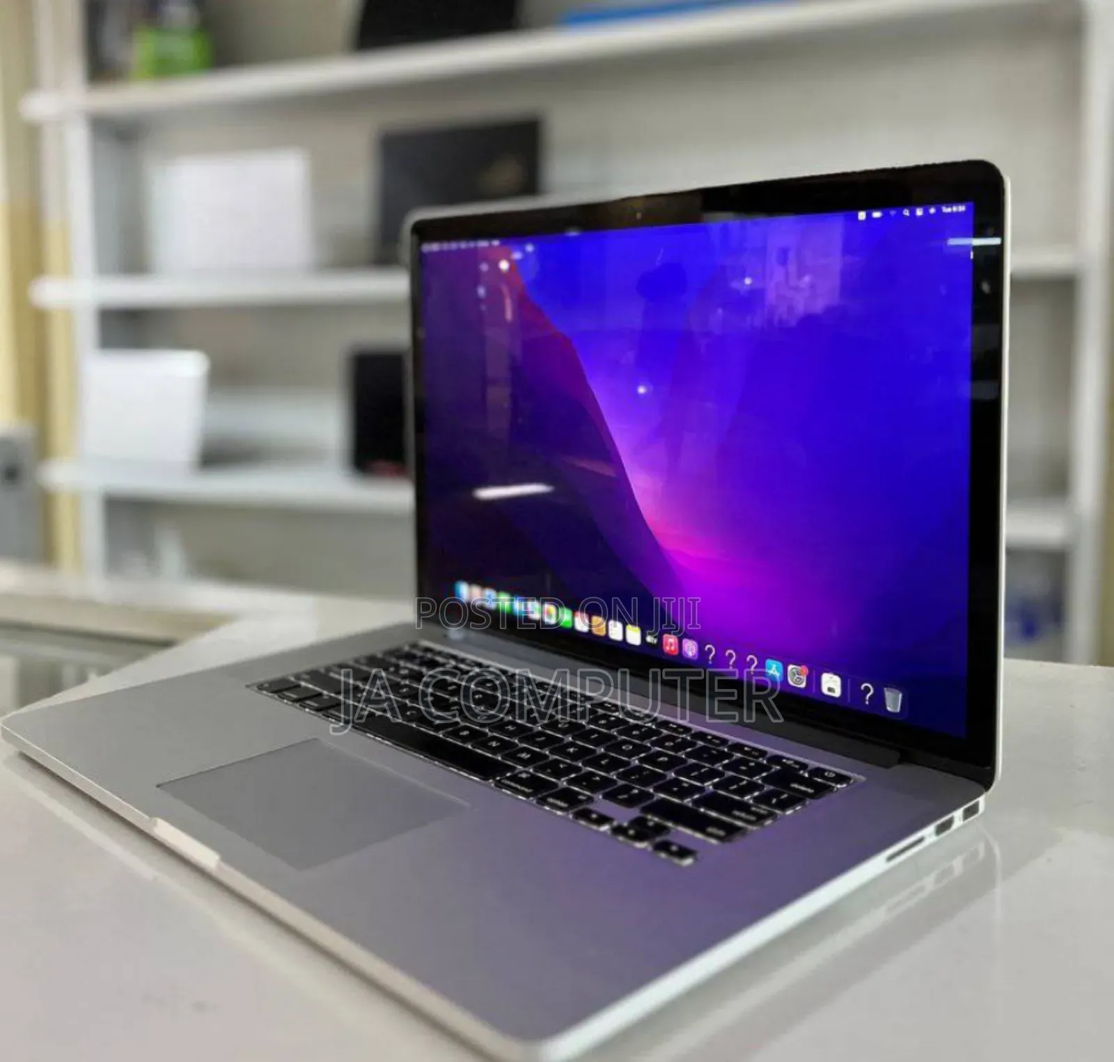 New Laptop Apple MacBook Pro 2015 16GB Intel Core I7 SSD 512GB