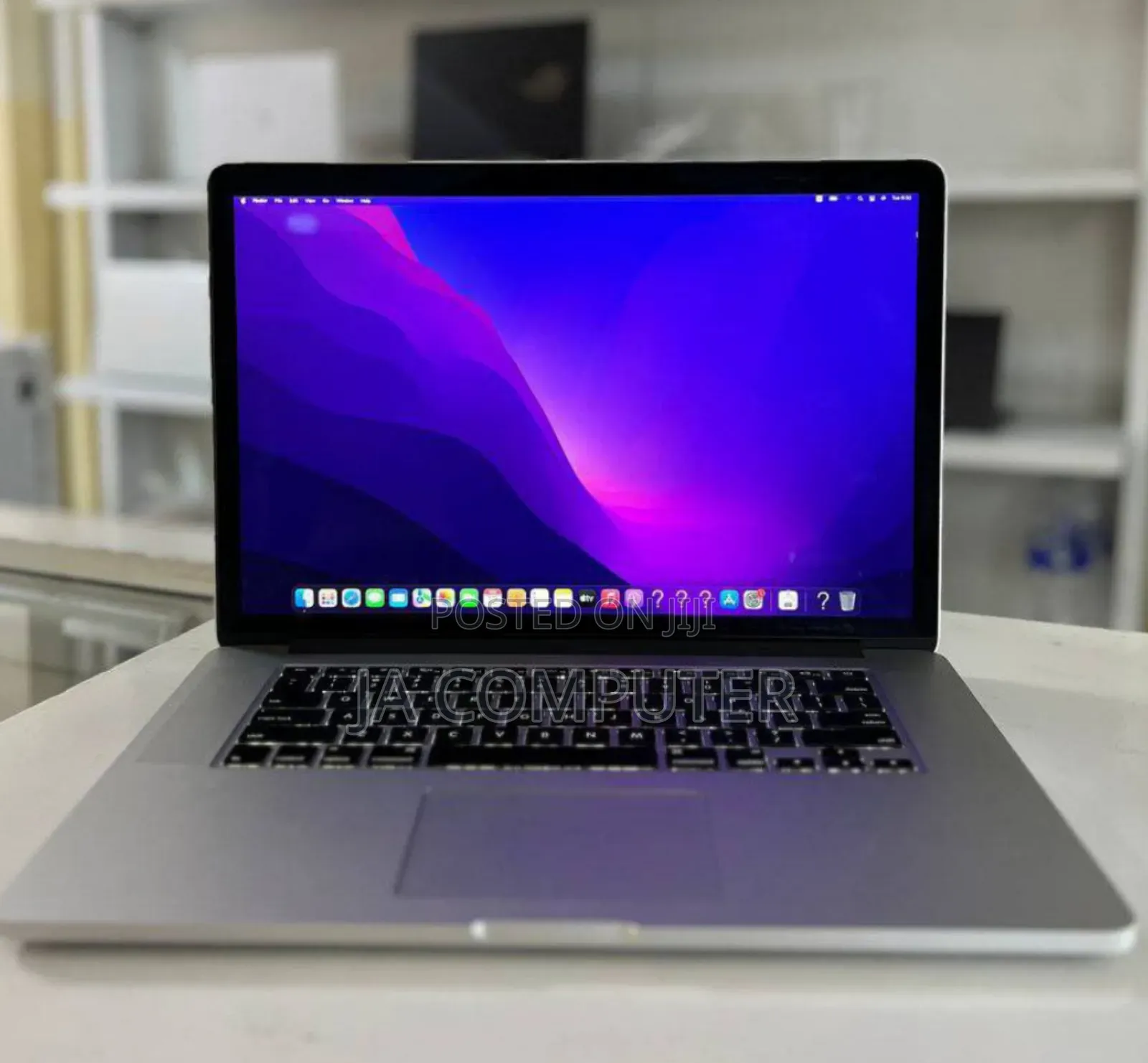 New Laptop Apple MacBook Pro 2015 16GB Intel Core I7 SSD 512GB