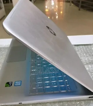 New Laptop HP Pavilion 15 8GB Intel Core I5 SSD 512GB