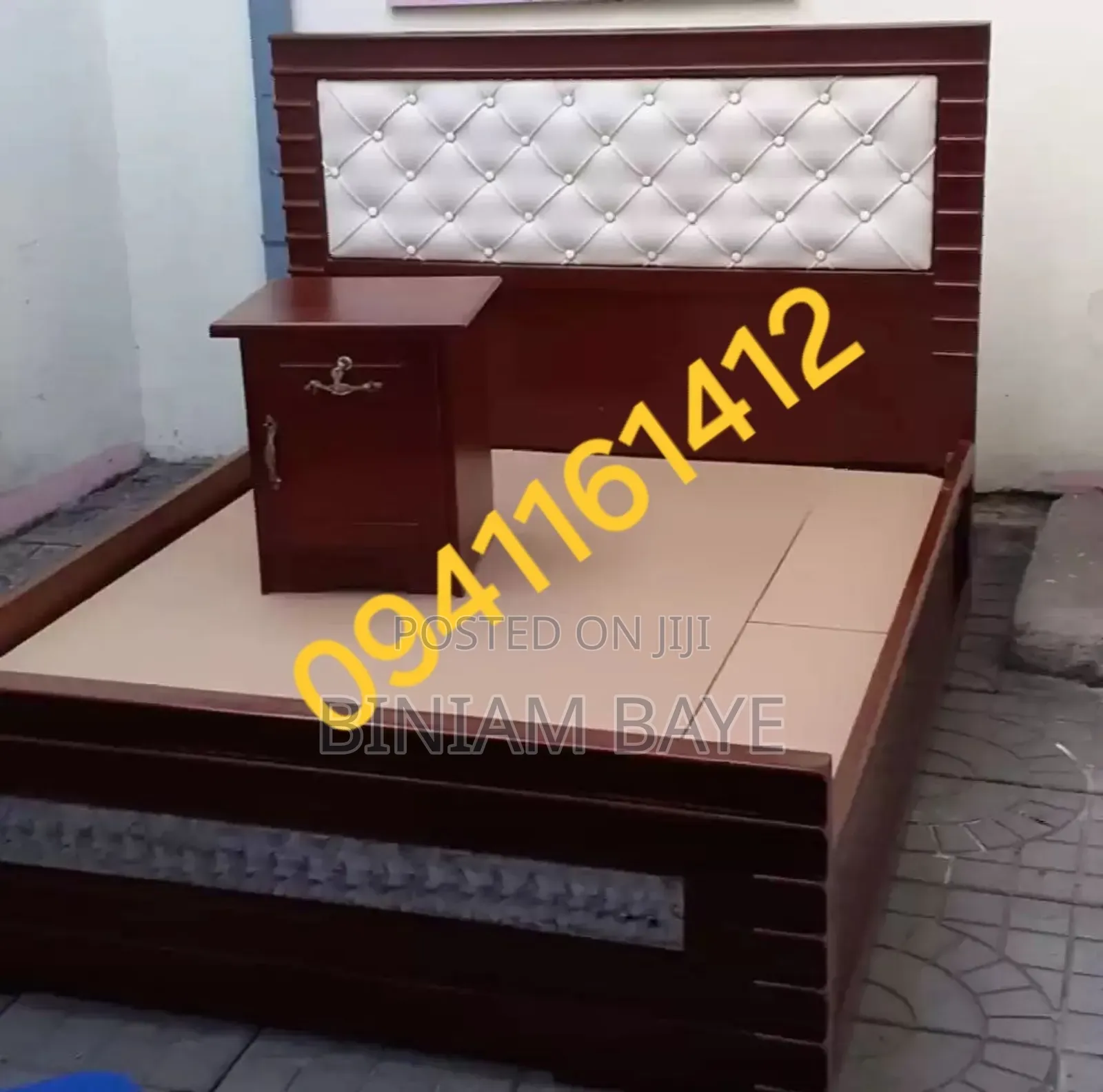 1.50 በጥራት የተሰራ አልጋ