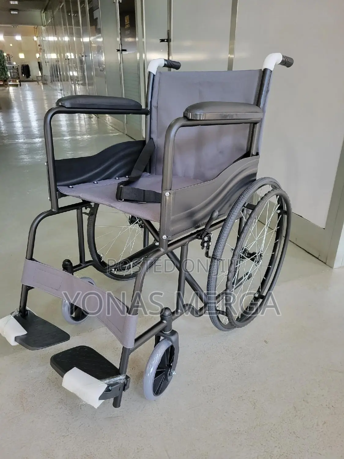 Aluminum Wheelchair፭3wheelchair፱2wheelchair፸4wheelchairዊልቼር