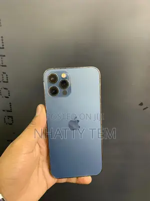 Photo - Apple iPhone 12 Pro 128 GB Blue