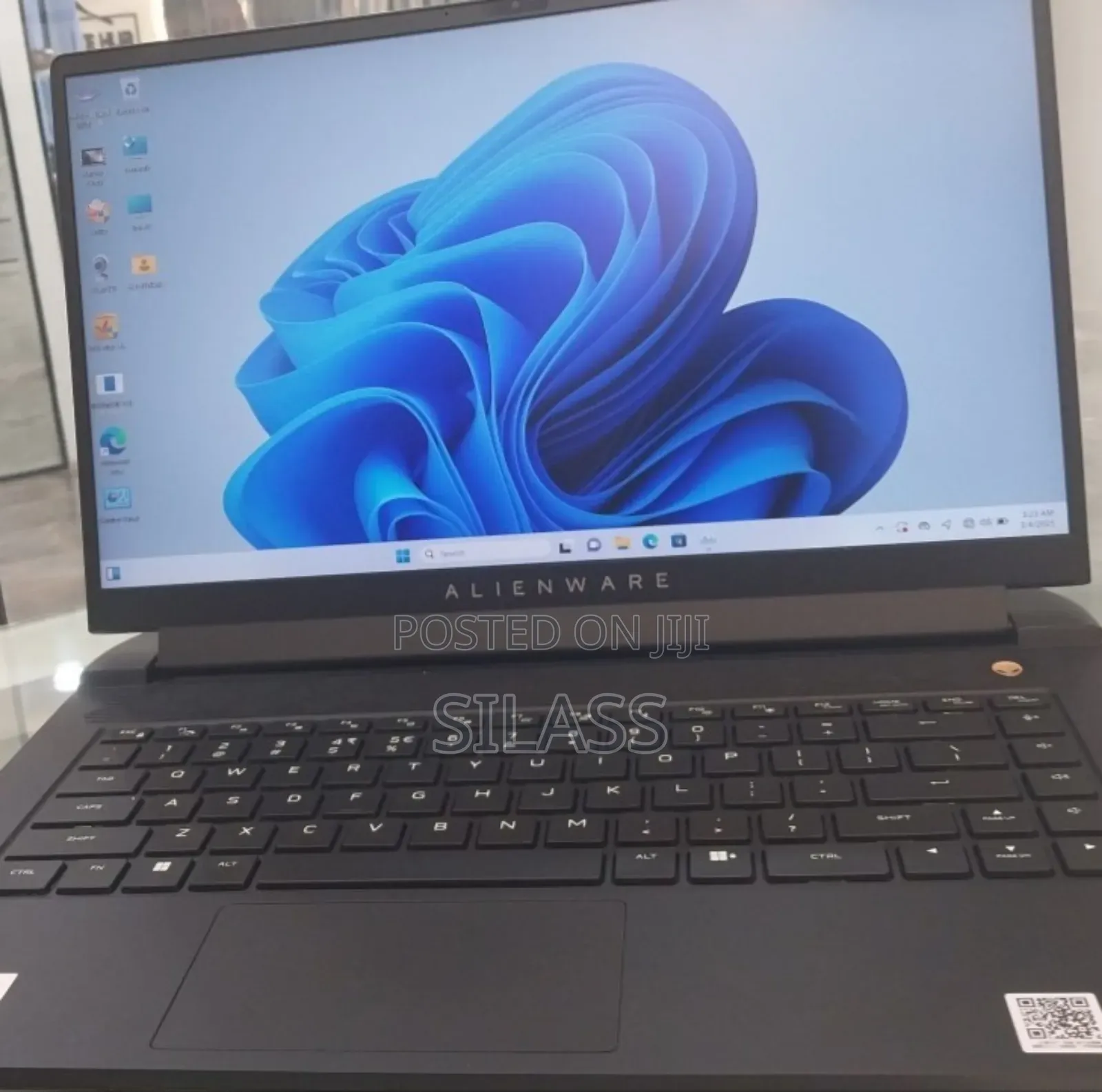 New Laptop Alienware M15 R3 16GB AMD Ryzen 7 SSD 512GB
