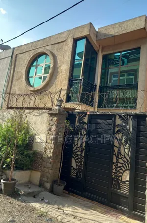 3bdrm House in Semit Fyelbet, G+1, Bole for sale