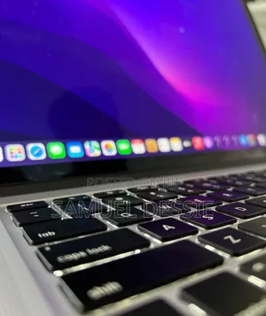 Photo - New Laptop Apple MacBook Pro 2015 16GB Intel Core I7 SSD 512GB