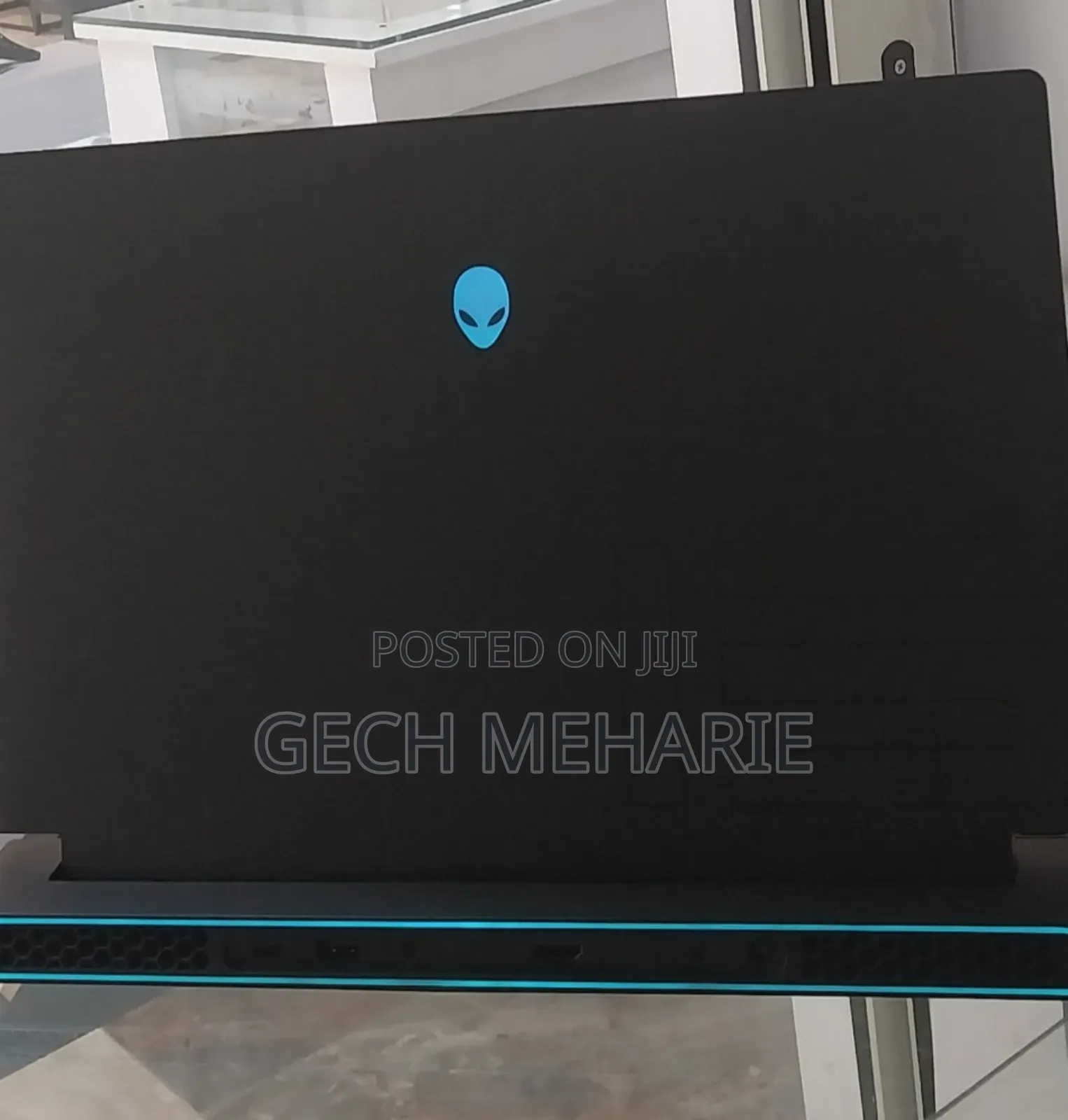 New Laptop Alienware Area-51m 16GB AMD Ryzen 7 SSD 512GB