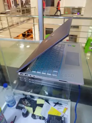 New Laptop HP Pavilion 11 16GB Intel Core I7 SSD 512GB