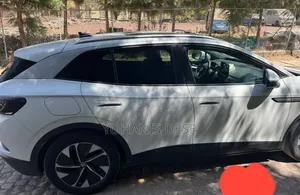 Volkswagen ID.4 2021 White